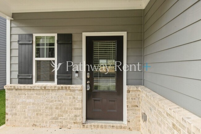 Photo - 612 Mackenzie Cv