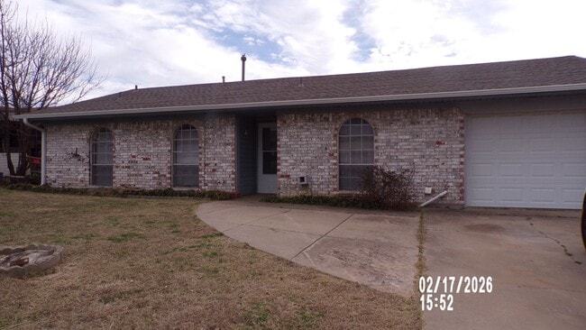 Building Photo - Lee West Estates, close to Hospital, shopping and restaurants