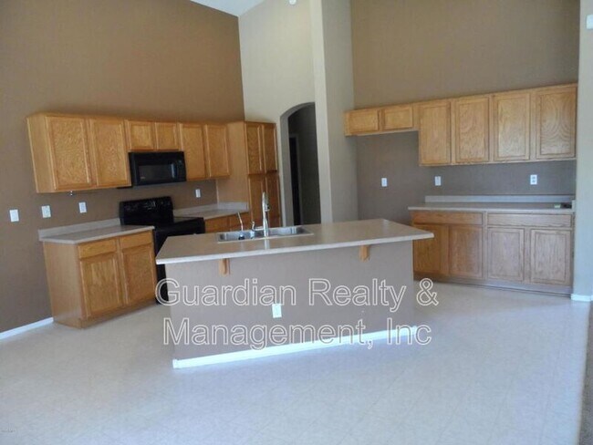 Photo - 4321 E Augusta Ave