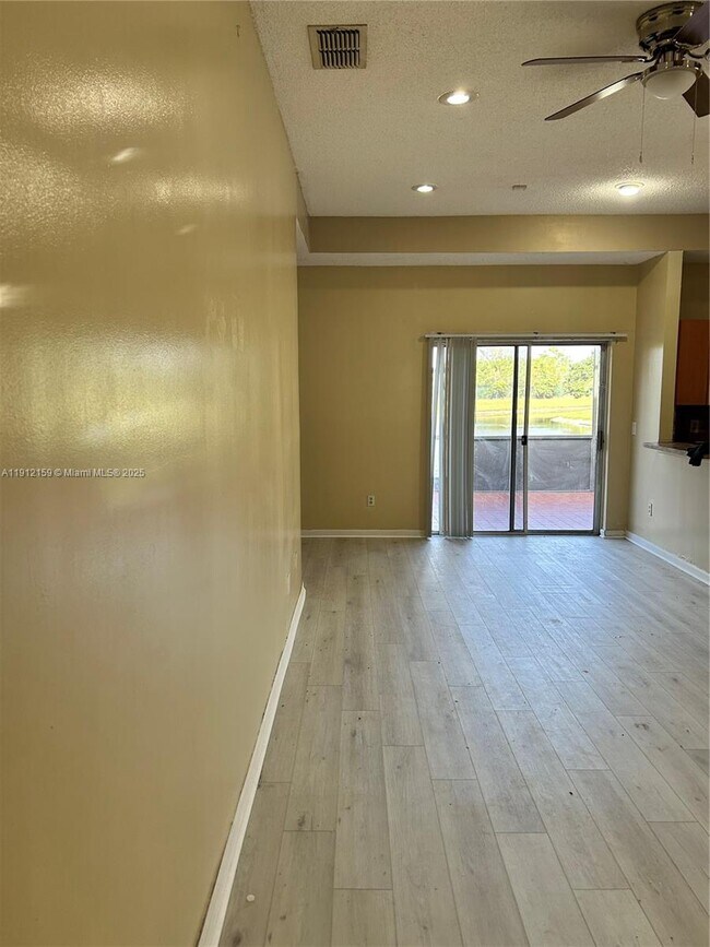 Photo - 1111 SW 84th Terrace