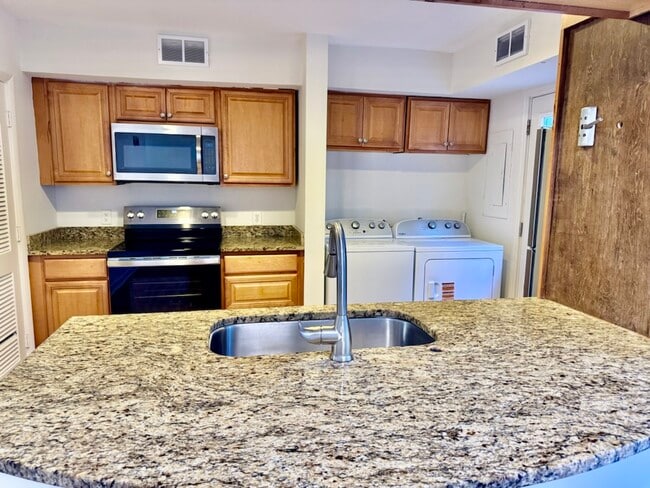 Photo - 100 Mathews Dr Unit #7