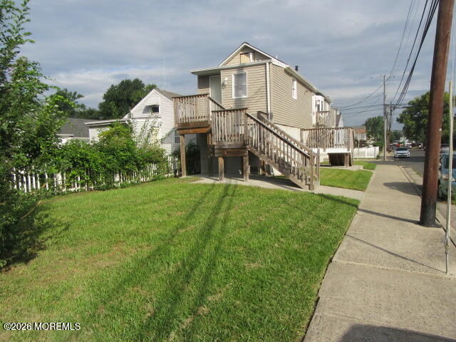 126 Maple Ave