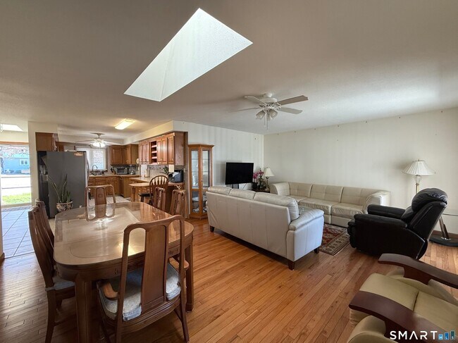 Photo - 14 Daniel Dr Unit 14