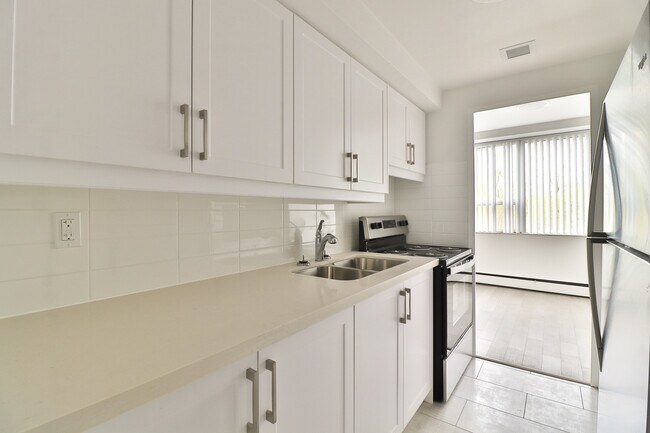 Photo - 2 Bedroom 1.5 Bath Unit 2 Bed / 1.5 Bath