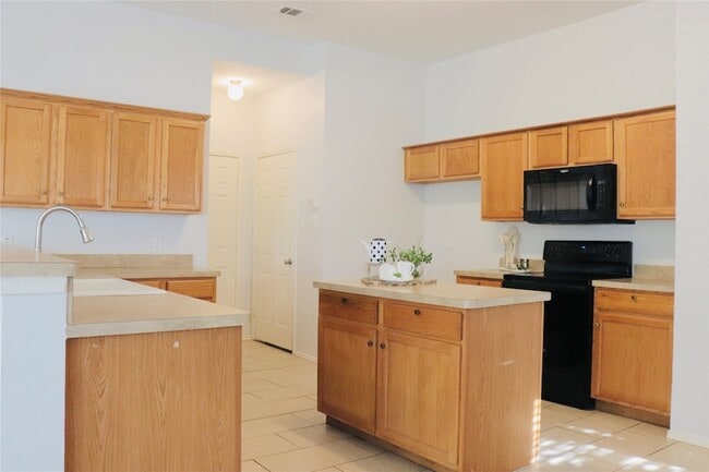 Photo - 2314 Hillside Dr