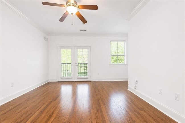 Photo - 5490 Glenridge Park NE