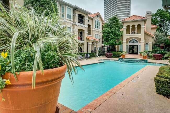 Building Photo - 3231 Allen Pkwy Unit 1211