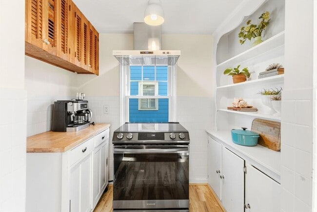 Photo - 567 Poplar St
