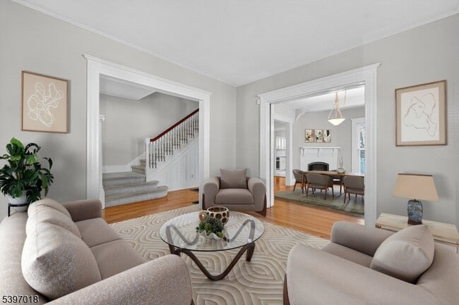 Photo - 94 Midland Ave