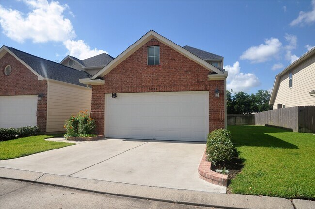 Building Photo - 20913 Sunrise Pine View Ln