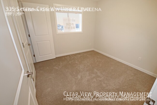 Photo - Amazing 2 bedroom, 2 bathroom in Gary Station! Unit Upper Level