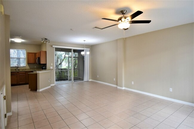 Photo - Close To Everything