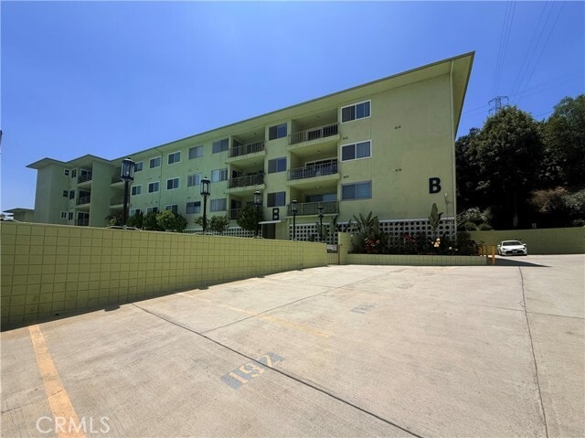 Building Photo - 1301 S Atlantic Blvd Unit B424