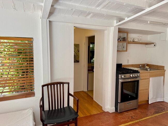 Photo - 3633 Mountain View Ave Unit A