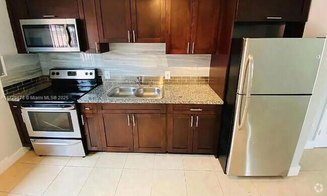 Building Photo - 1467 NW 53rd St Rental