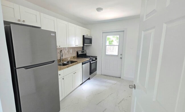 Photo - 2849 NE 13th Ave