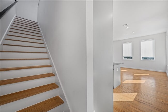 Photo - 1715 Bennett Ave Unit 104