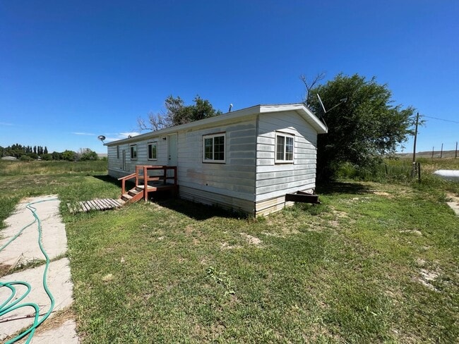 Photo - Semi-Rural 2 Bedroom 1 Bath Updated Mobile Home w/ Amenities
