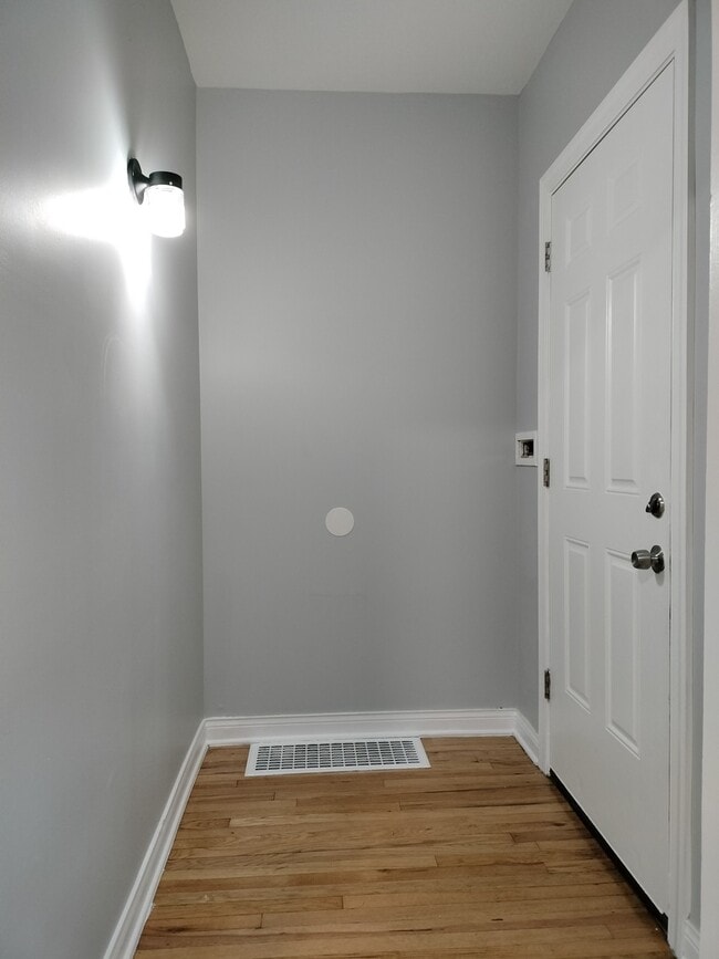 Photo - 1344 W 98th Pl