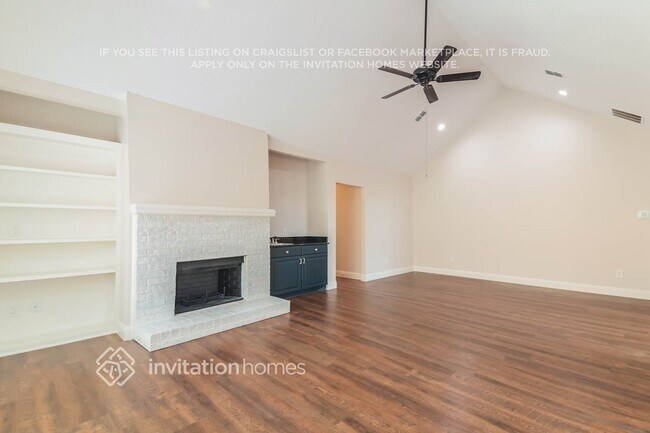 Photo - 2710 Honeysuckle Dr