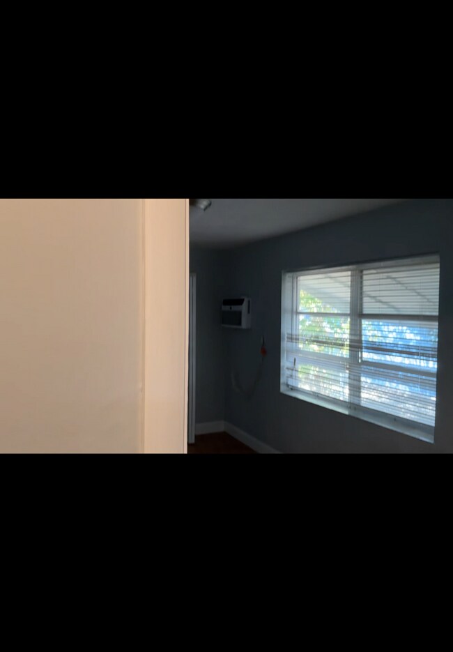 Photo - 217 SW 4th Ave