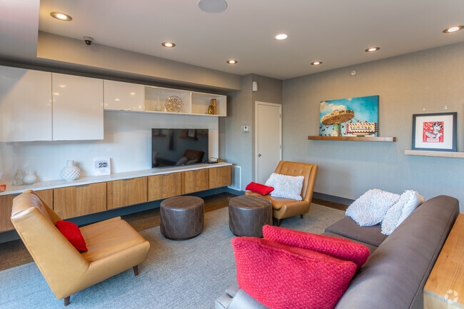 Interior Photo - Red20