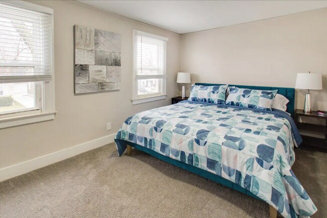 Photo - Move In Ready - 3 Bedroom 1.5 Bathroom Sin...