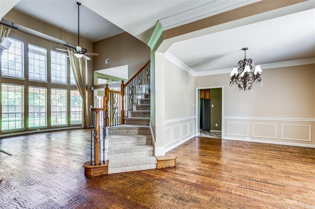 Photo - 1318 Haddington Ln