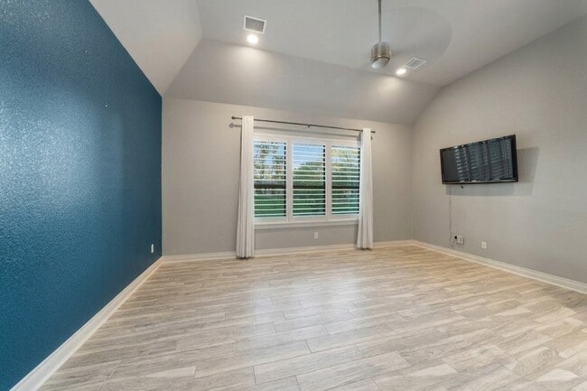 Photo - 199 Springs Edge Dr