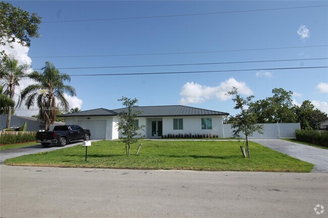 Building Photo - 18071 SW 176th St Rental
