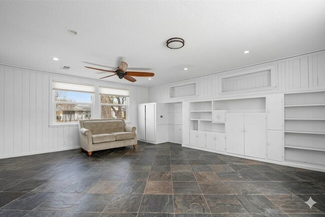 Photo - 115 Marlin Ave
