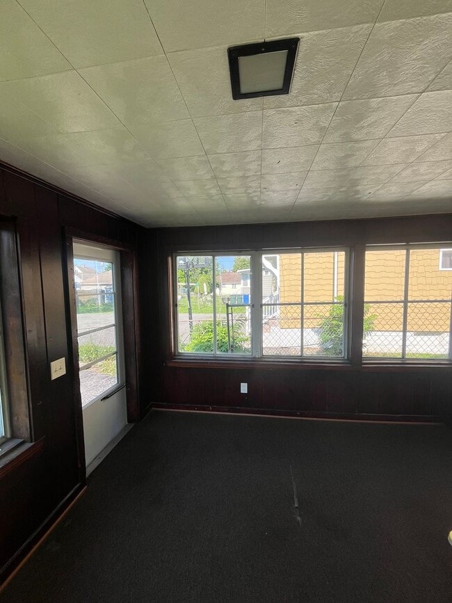 Photo - 3 Bed Single Family Home Available - Close to Rochester General