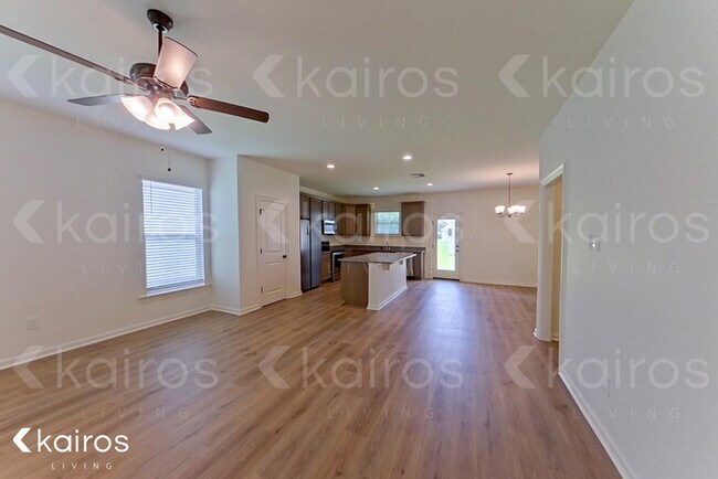 Photo - 115 Teddy Ln