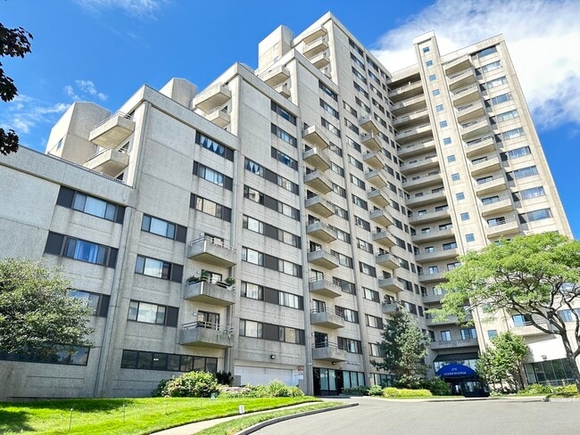 Building Photo - 376 Ocean Ave Unit 810
