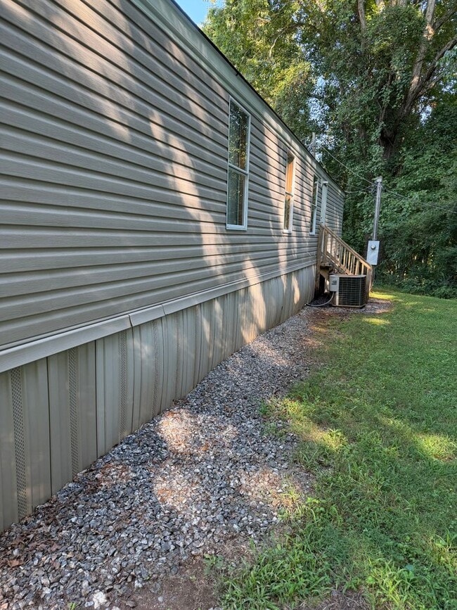 Photo - 106 Davis St