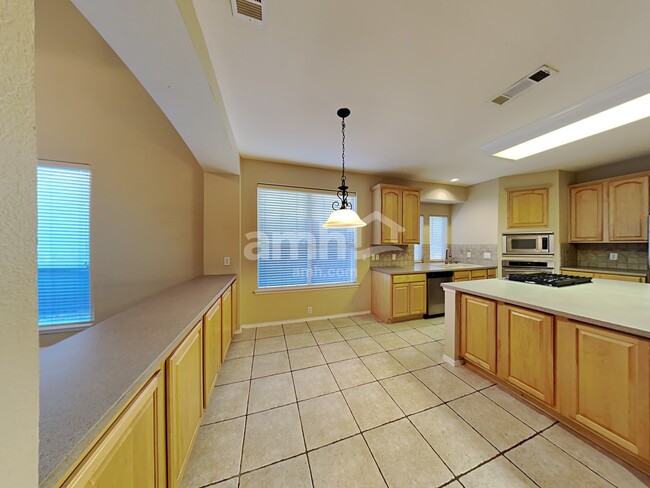 Photo - 2850 Del Largo Way