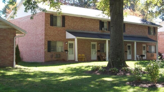 Photo - 463 Brentwood Dr