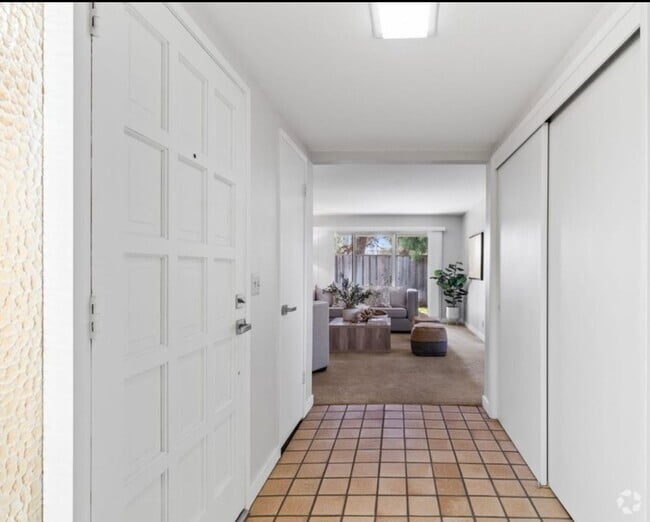Building Photo - 960 Spadafore Ct Rental