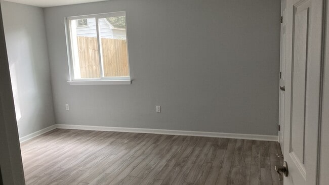 Photo - 719 Cypress Dr