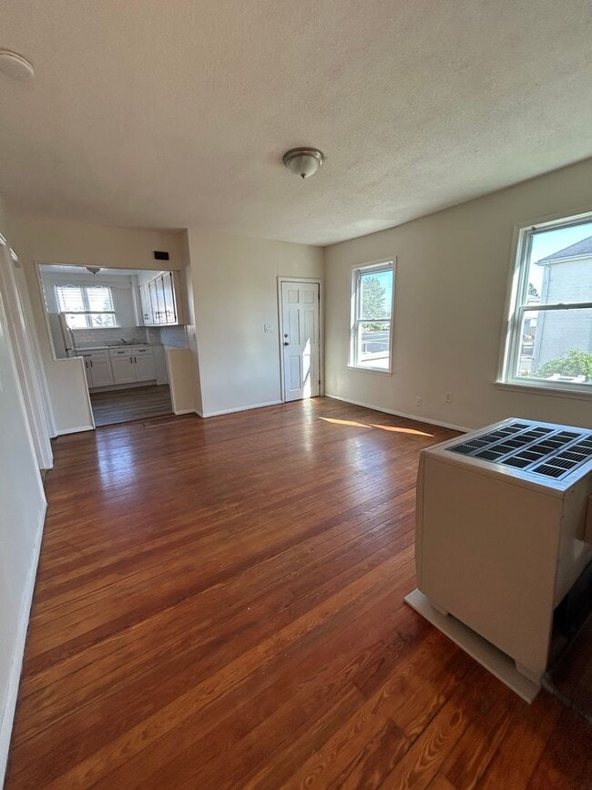 Photo - 90 Montaup St Unit 2