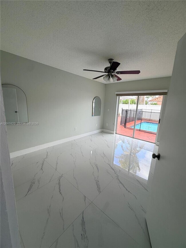 Photo - 14899 SW 176th St