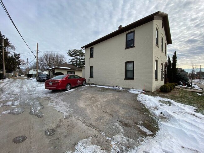$1,300 | 1 Bedroom, 1 Bathroom Duplex | No Pets | Available for an August 12th, 2026 Move In!