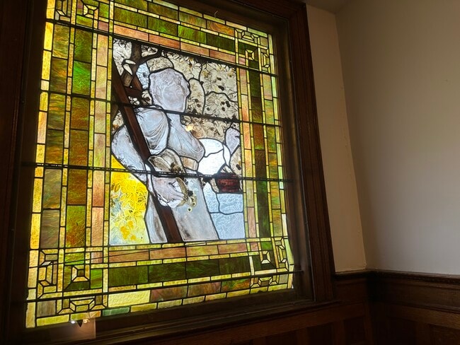 Photo - 4821 Centre Ave Unit 2