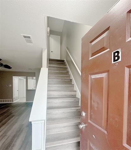 Photo - 2722 Wimbledon Ct