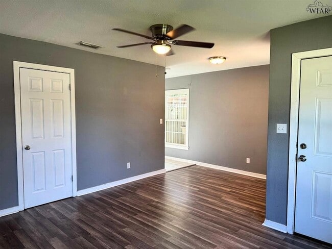 Photo - 2949 Cunningham Dr