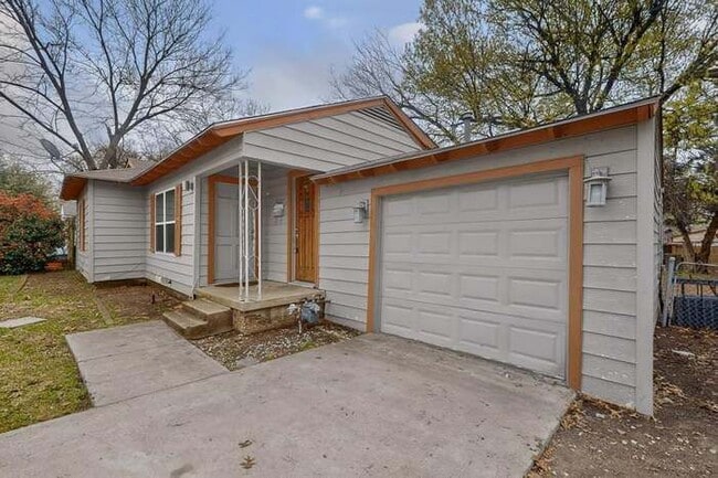 Photo - 632 Freeman Dr