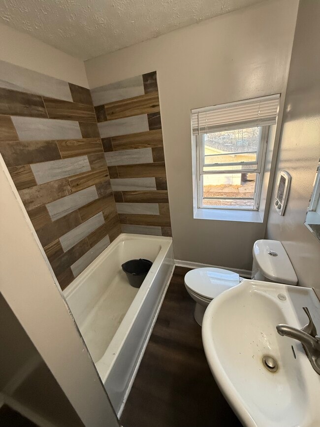 Photo - 3201 Harrison St Unit 902 Forrer