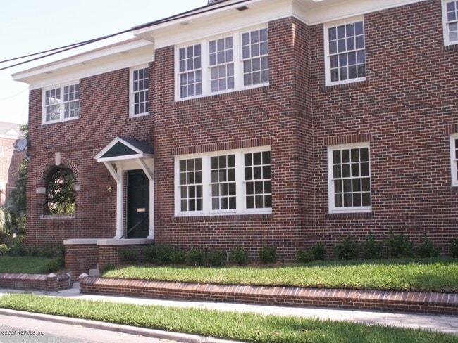 Building Photo - 1705 Mallory St
