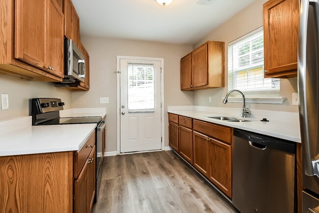 Photo - 313 Village Chase