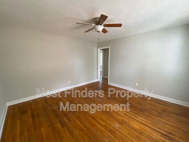 Photo - 2510 College St